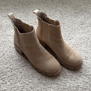 Steve Madden Tan Suede Ankle Boots